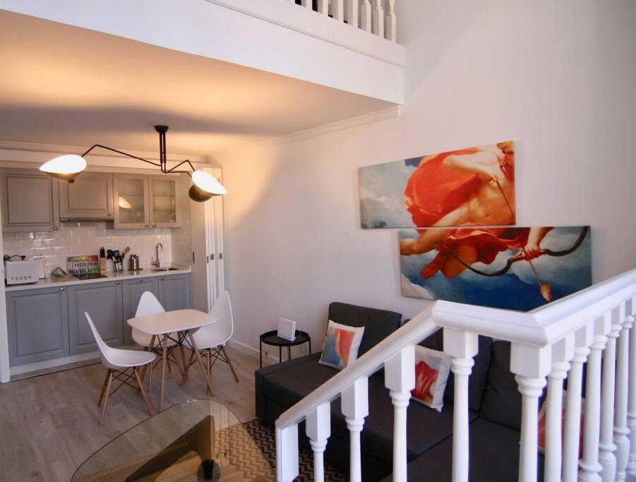 شقة En Un Edificio Senorial: Duplex Totalmente Nuevo. فيجو المظهر الخارجي الصورة